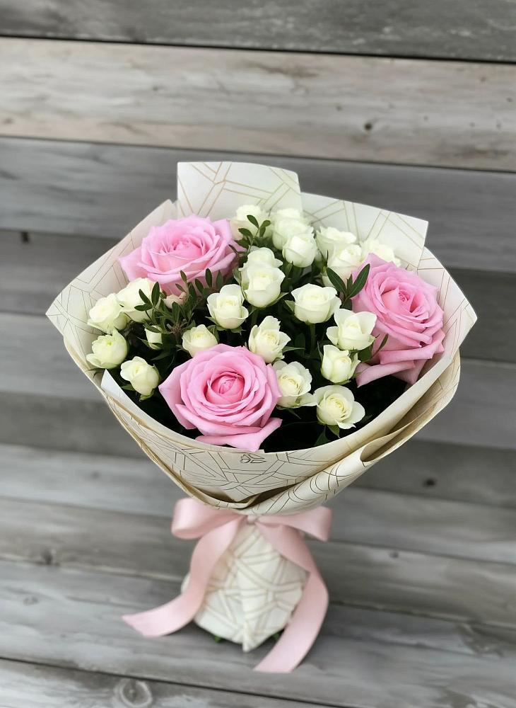 Букет цветов из: Розы в Новом Чиркее