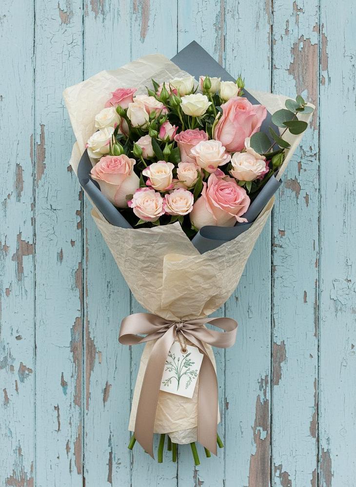 Букет цветов из: Розы в Новом Чиркее