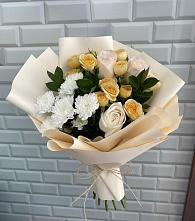 Букет цветов из:  Розы и Хризантемы в Новом Чиркее