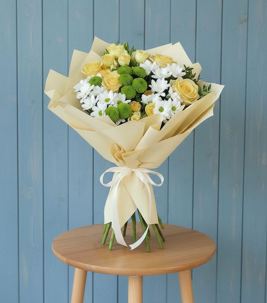 Букет цветов из: Хризантемы и Розы в Новом Чиркее