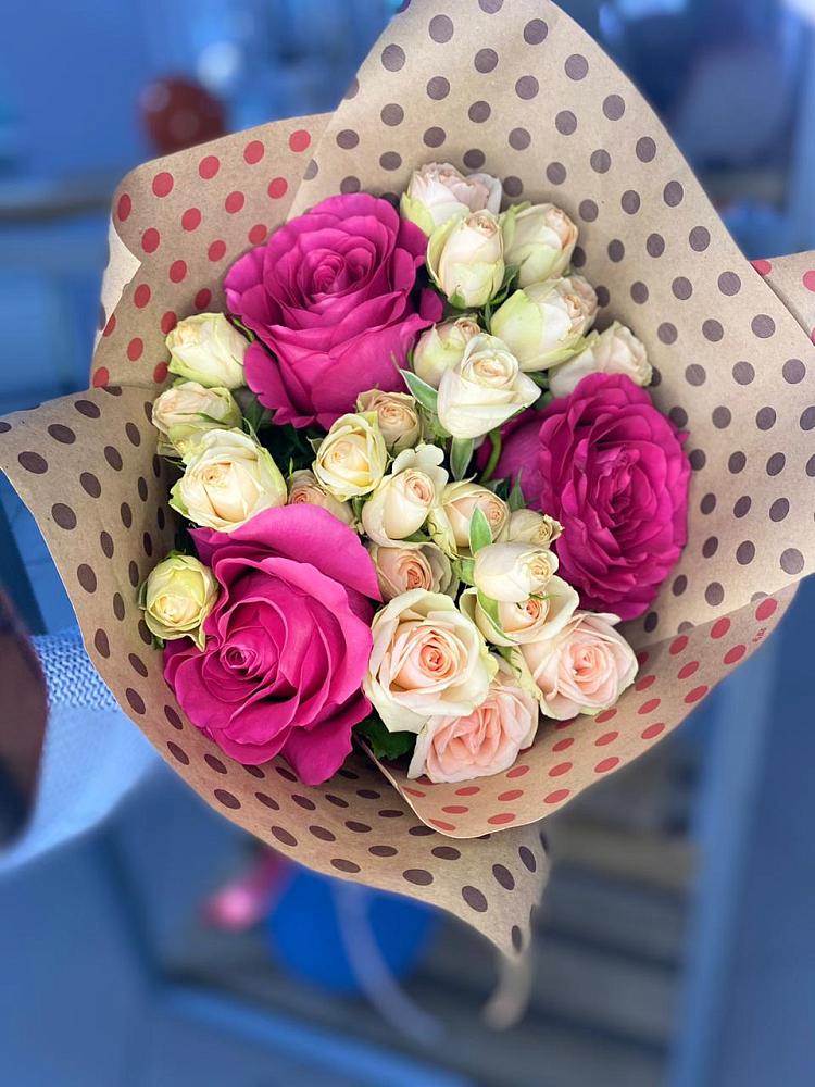 Букет цветов из: Розы в Новом Чиркее