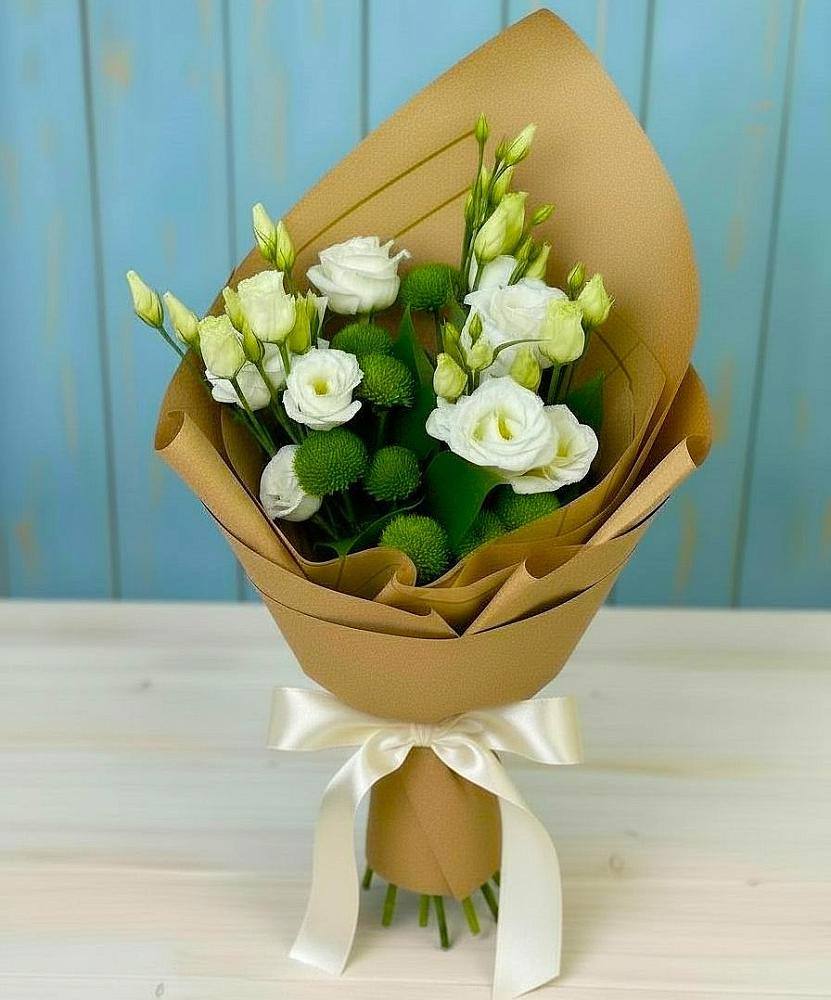 Букет цветов из: Хризантемы и Лизиантусы в Новом Чиркее