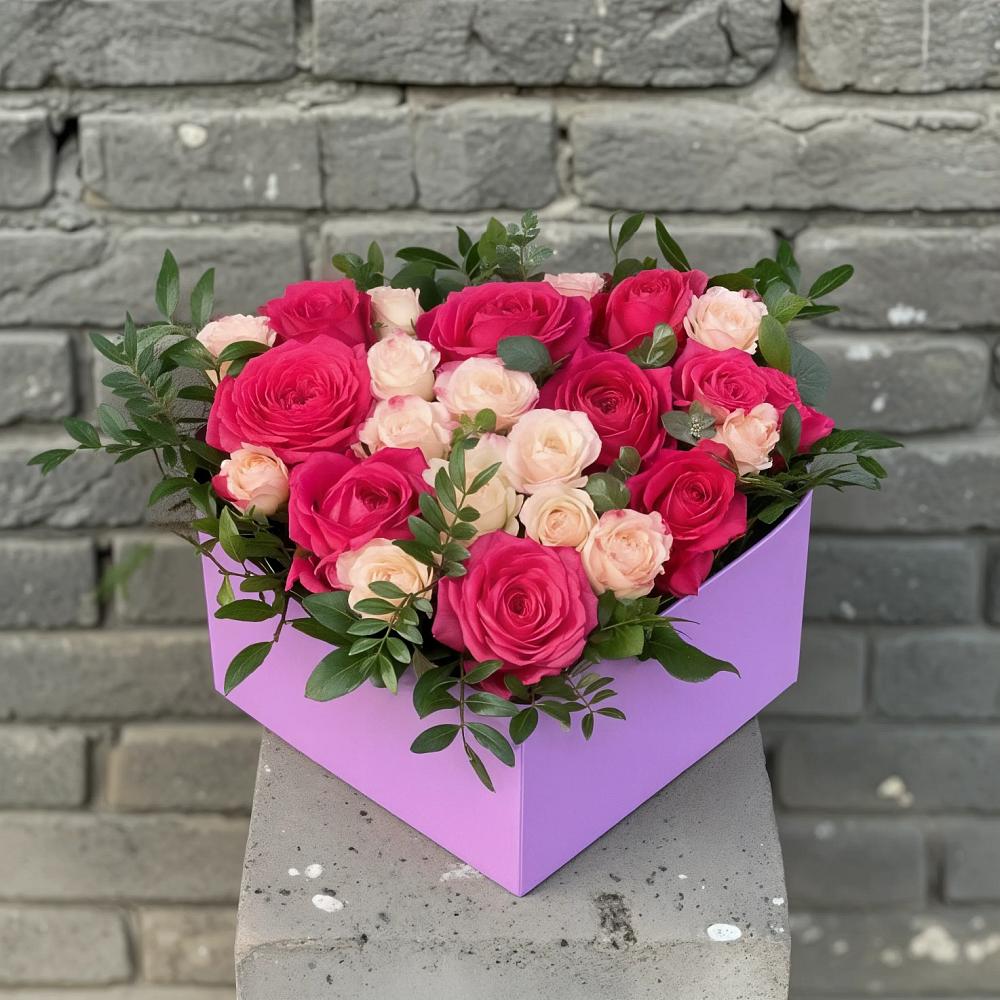 Цветочная композиция из Розы в коробке в Новом Чиркее