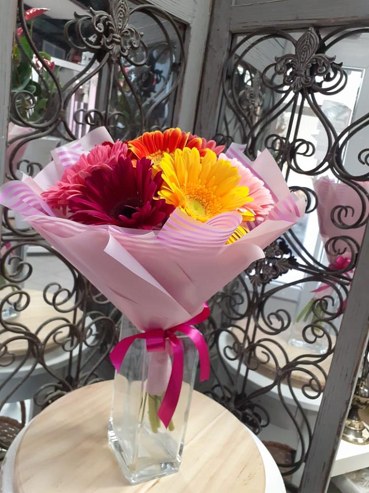 Букет цветов из: Герберы в Новом Чиркее