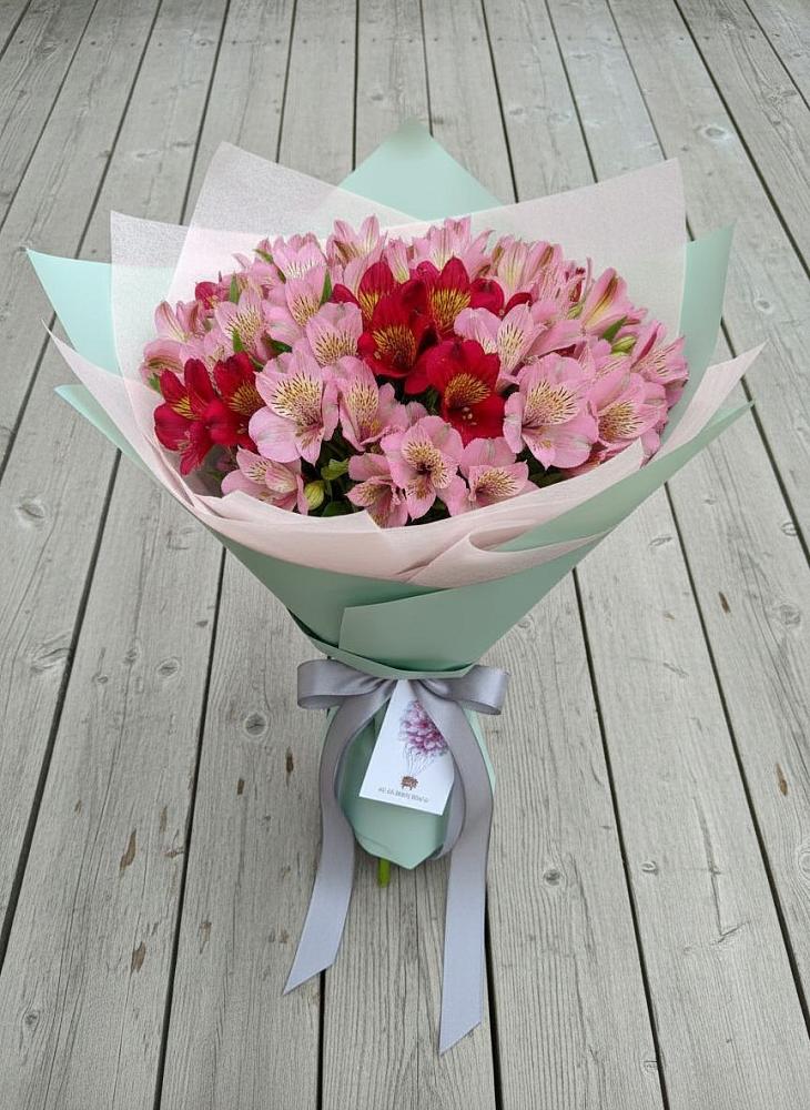 Букет цветов из: Альстромерии в Новом Чиркее