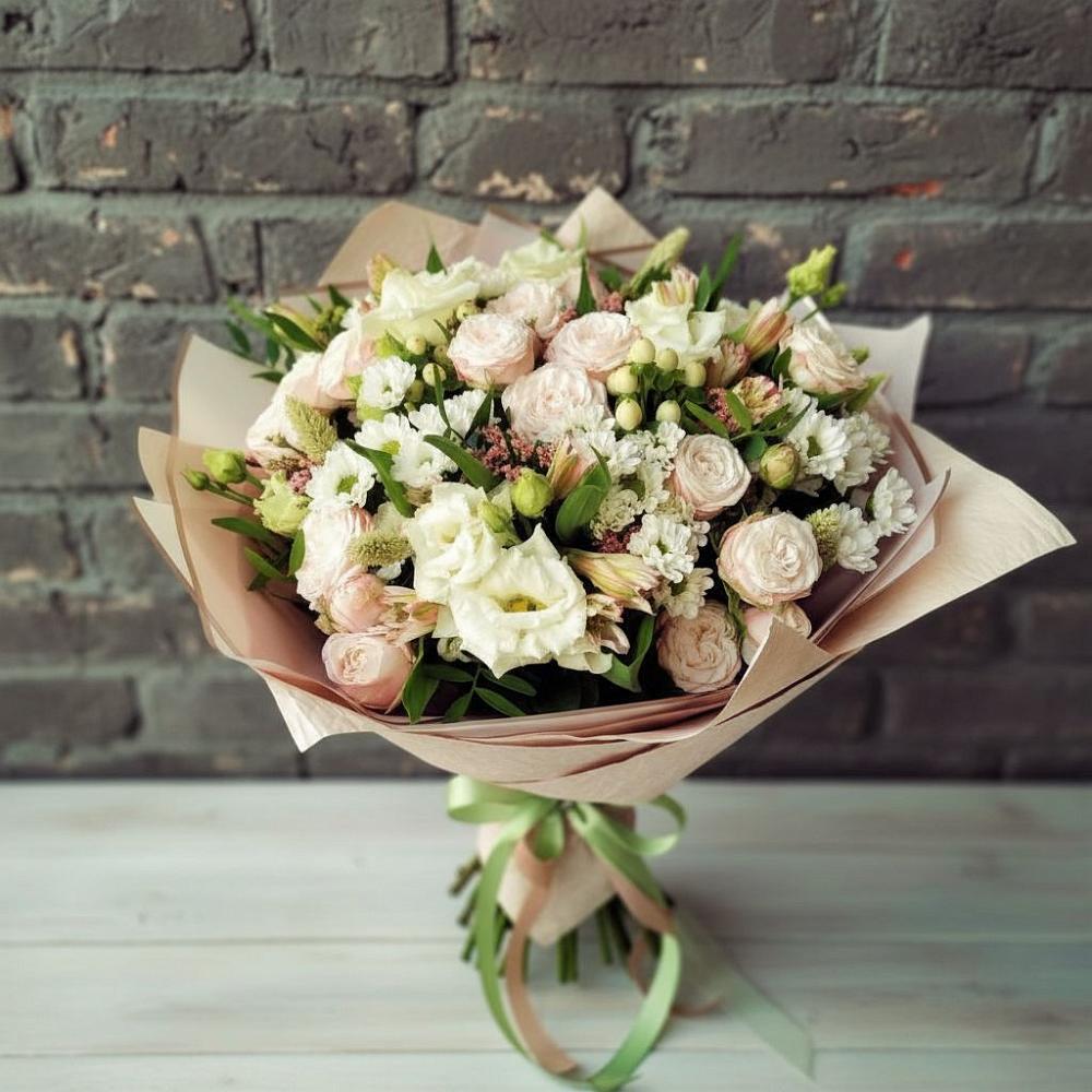 Букет цветов из: Альстромерии, Розы и Хризантемы в Новом Чиркее