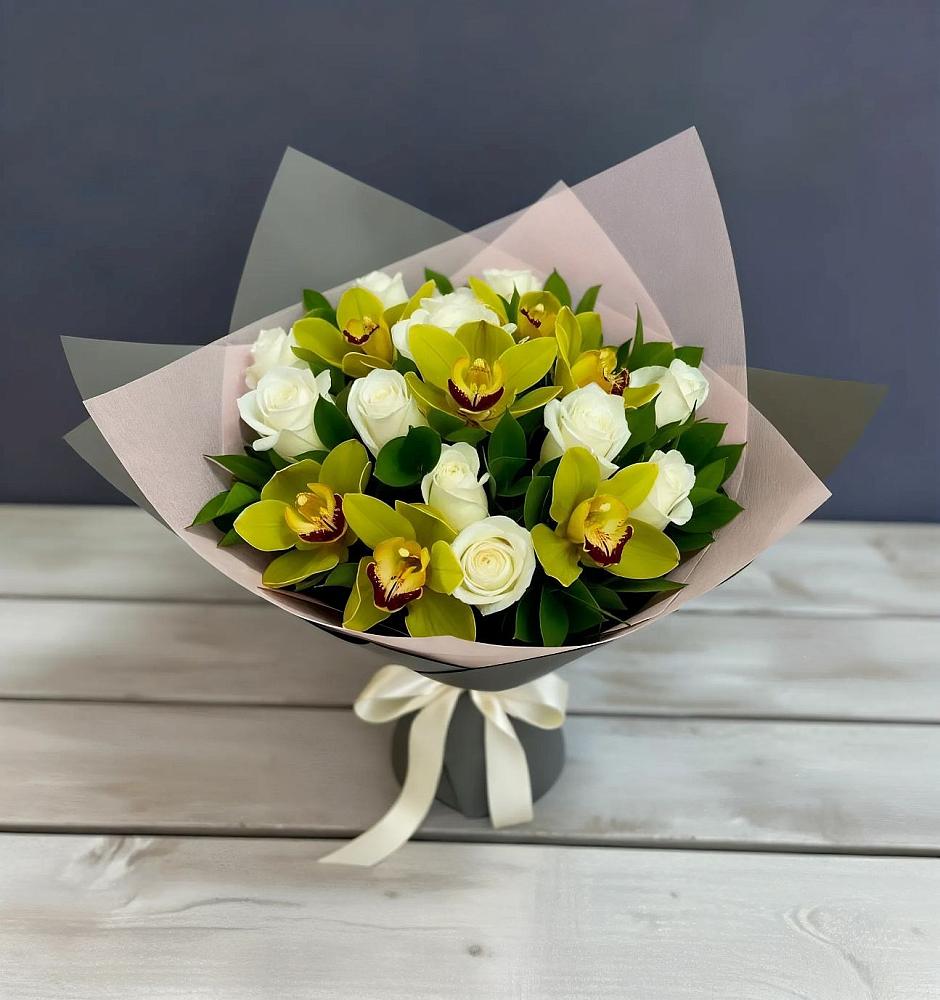 Букет цветов из: Орхидеи и Розы в Новом Чиркее