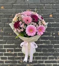 Букет цветов из:  Герберы и Хризантемы в Новом Чиркее