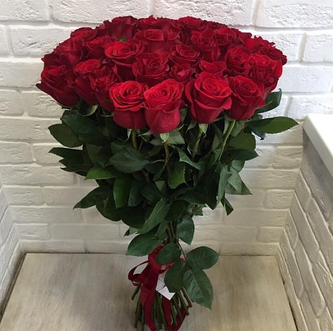 Букет Красные розы Гран При в Новом Чиркее