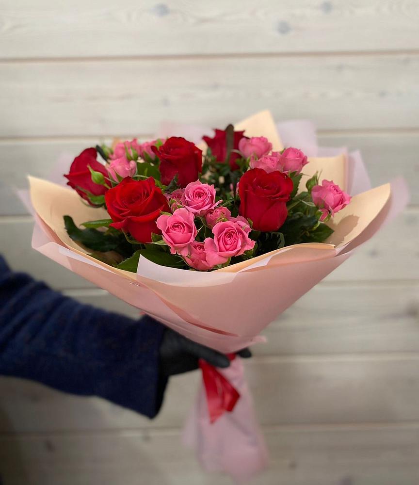 Букет цветов из: Розы в Новом Чиркее
