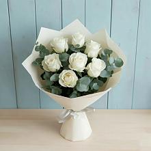 Букет Белые розы в Эвкалипте в Новом Чиркее