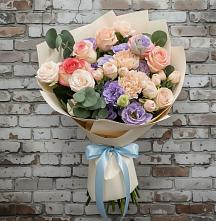 Букет цветов из:  Розы, Лизиантусы и Гвоздики #REPLACE_PRED# Новом Чиркее