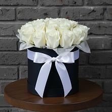 Цветочная композиция из Розы в шляпной коробке в Новом Чиркее